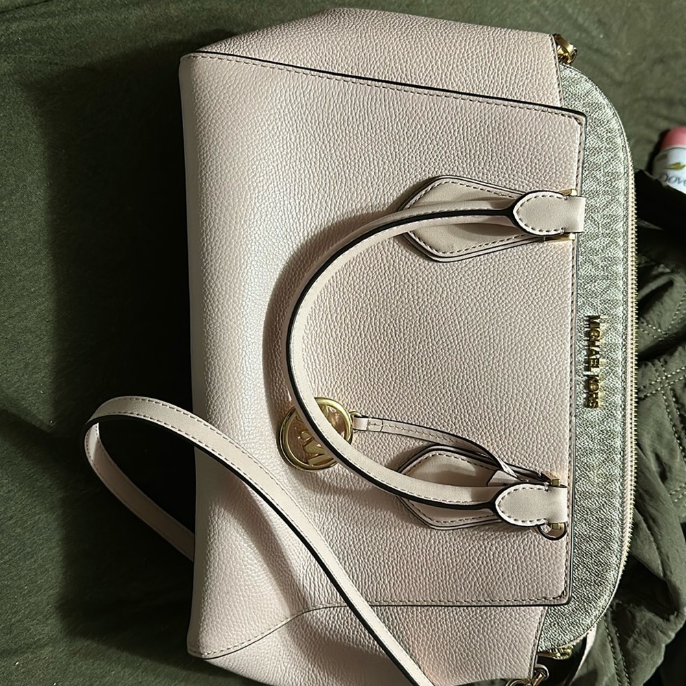Authentic Michael Kors purse